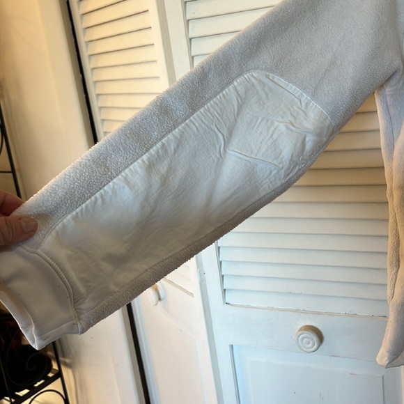 The North Face Women’s Denali Jacket Size XS - Picture 8 of 9